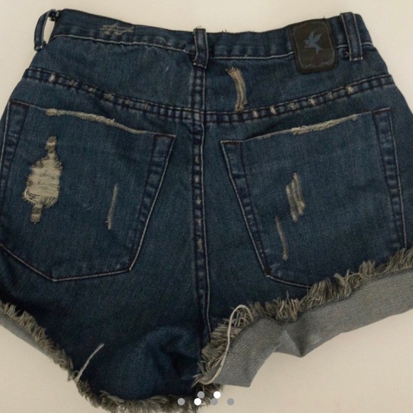 One Teaspoon distressed denim shorts - Picture 2 of 2